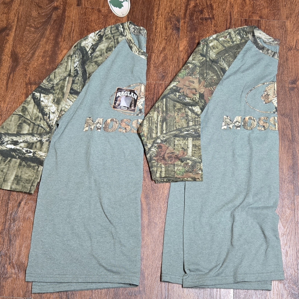 Mossy Oak Green and Camouflage Long Sleeve Tee